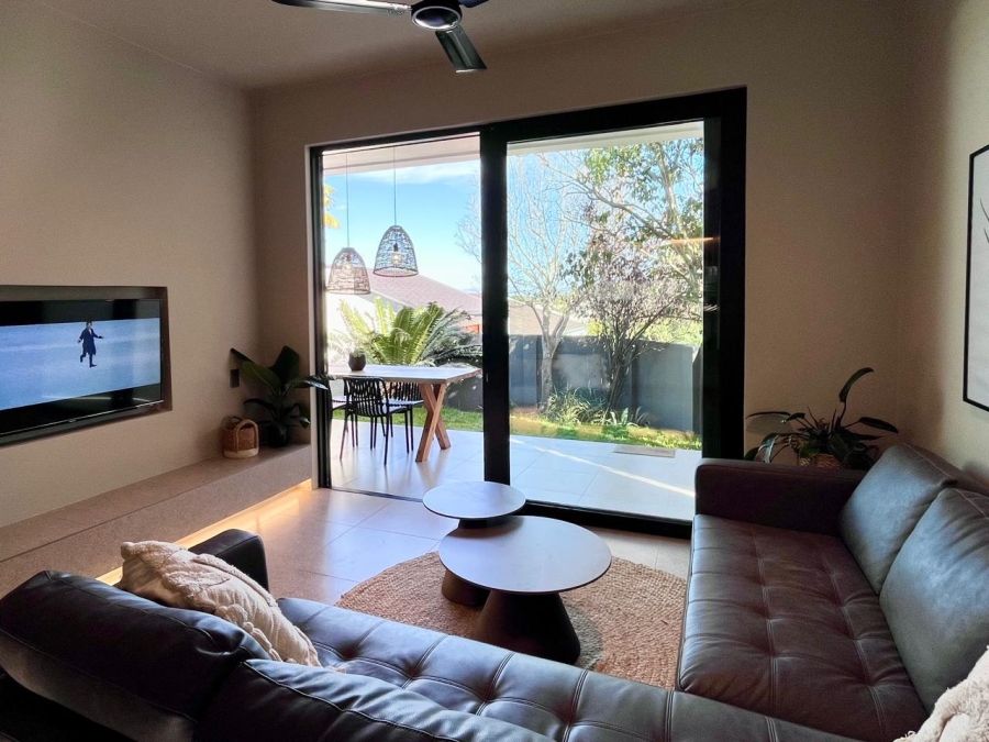 4 Bedroom Property for Sale in Loevenstein Western Cape